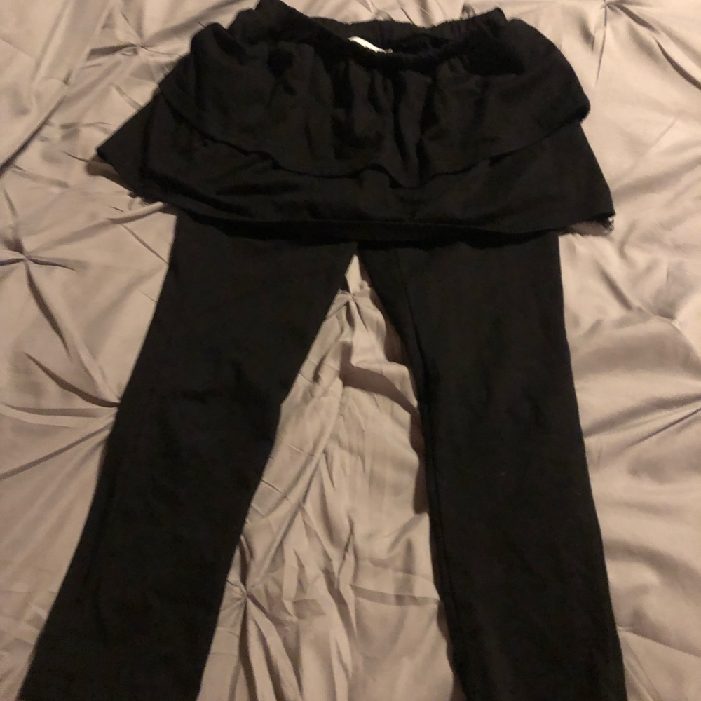Girls pants/skirt
